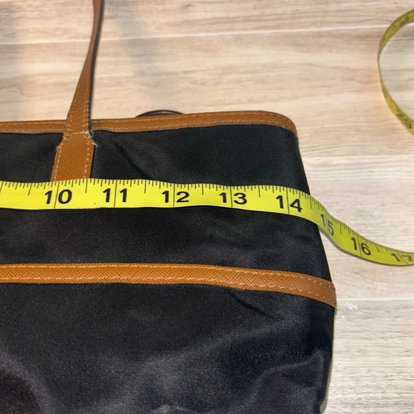 Michael Kors Black and Tan Tote Bag - Picture 7 of 11
